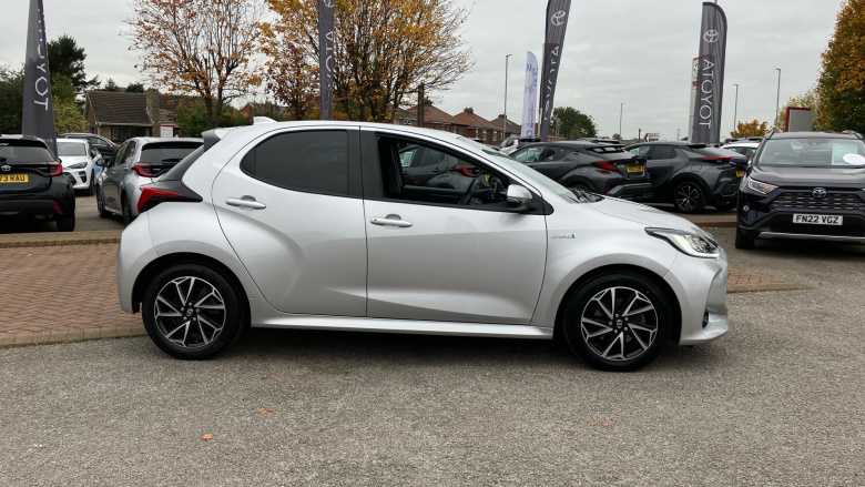 Toyota Yaris 1.5 Hybrid Design 5dr CVT Hybrid Hatchback